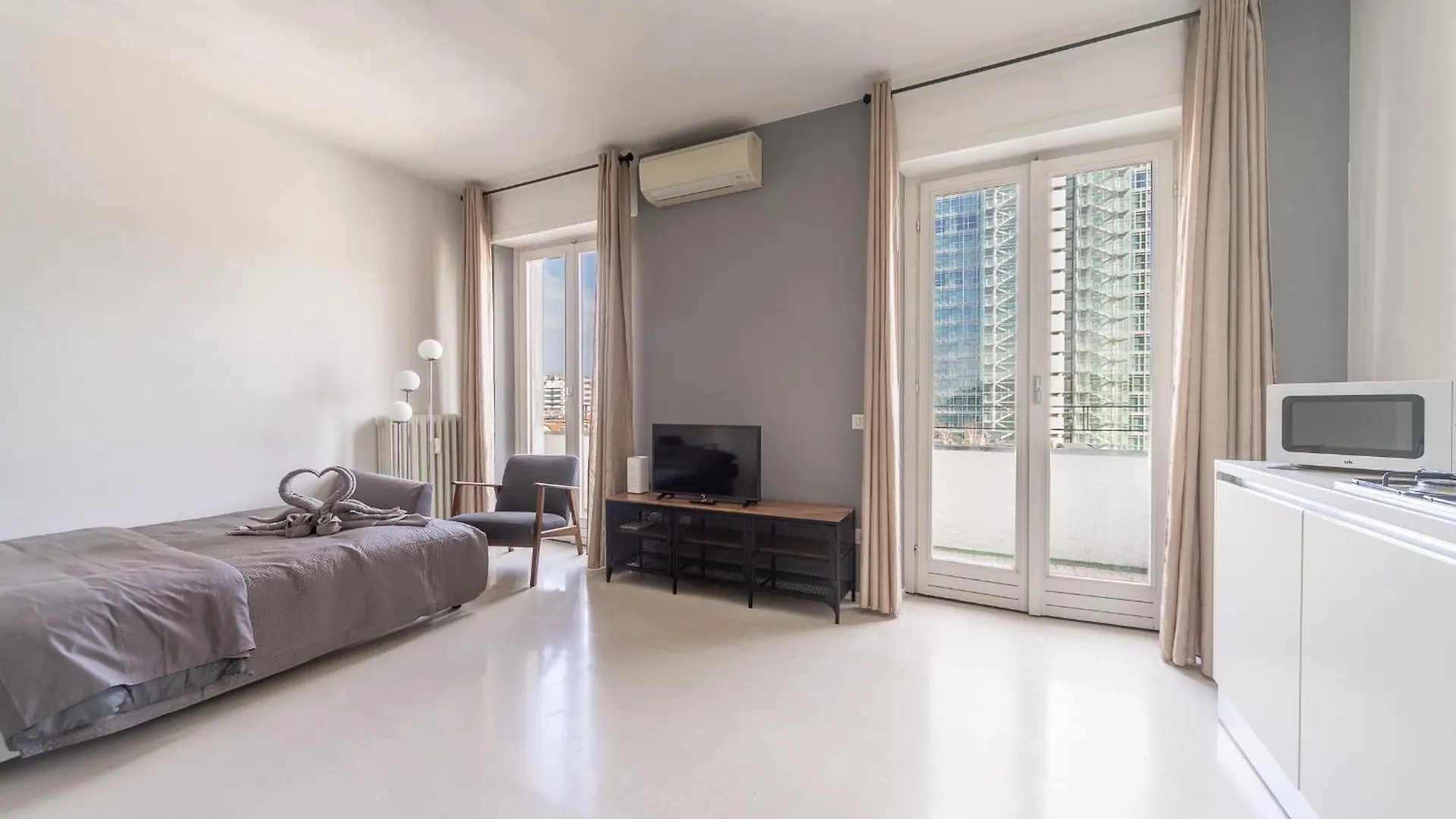 La Vista Sulla Citta - 8Vo Piano Attico Mozzafiato Apartment Milan