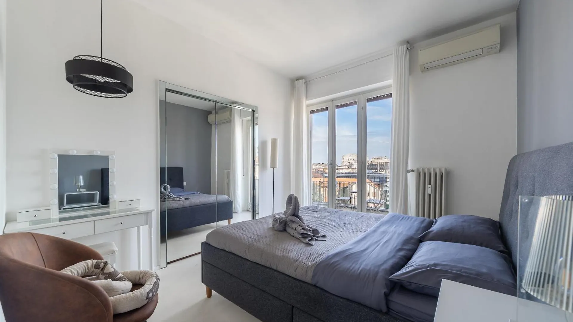 La Vista Sulla Citta - 8Vo Piano Attico Mozzafiato Apartment Milan