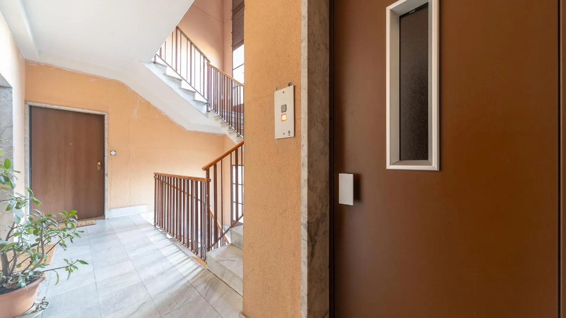 La Vista Sulla Citta - 8Vo Piano Attico Mozzafiato Apartment Milan