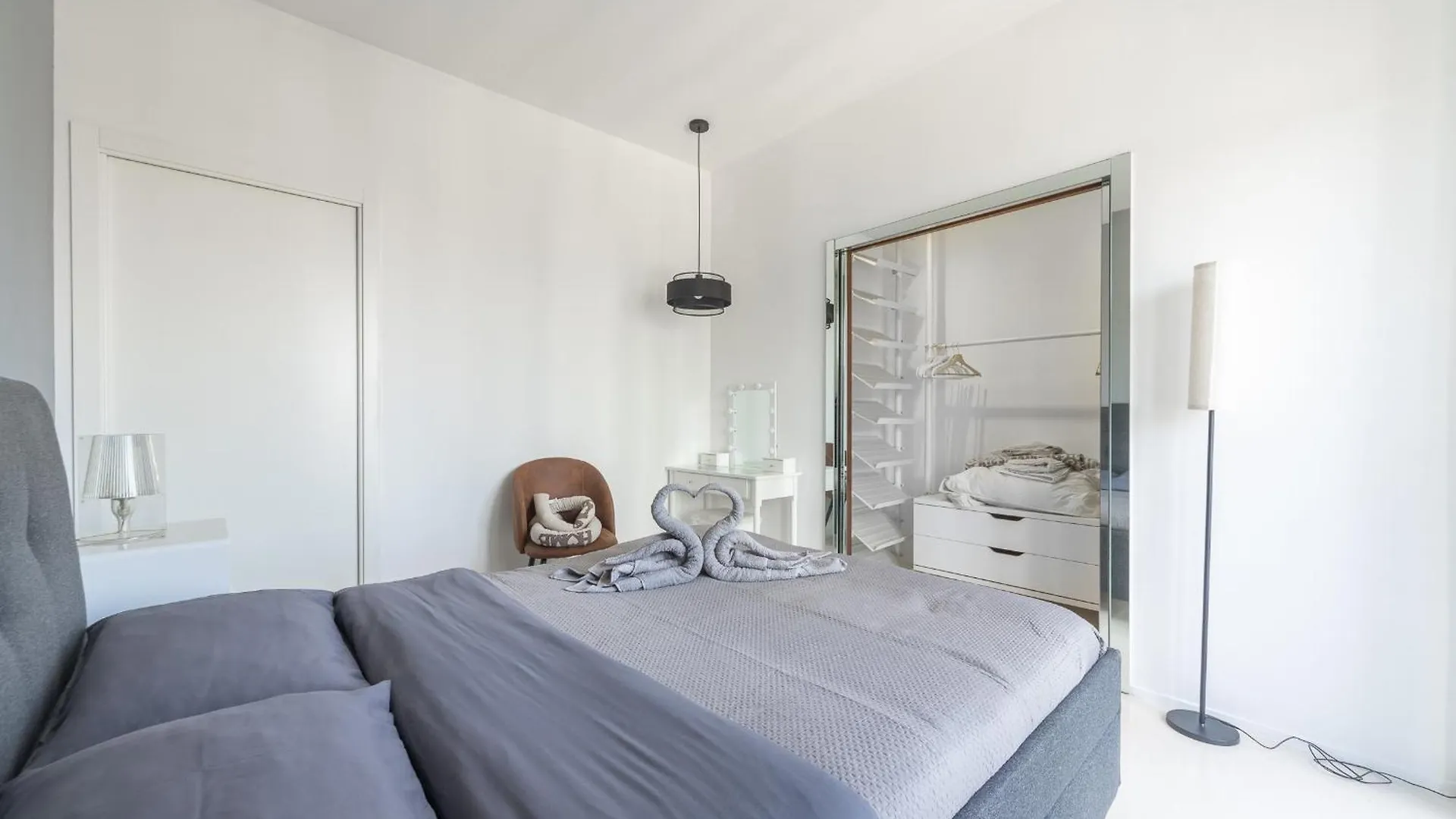 La Vista Sulla Citta - 8Vo Piano Attico Mozzafiato Apartment Milan